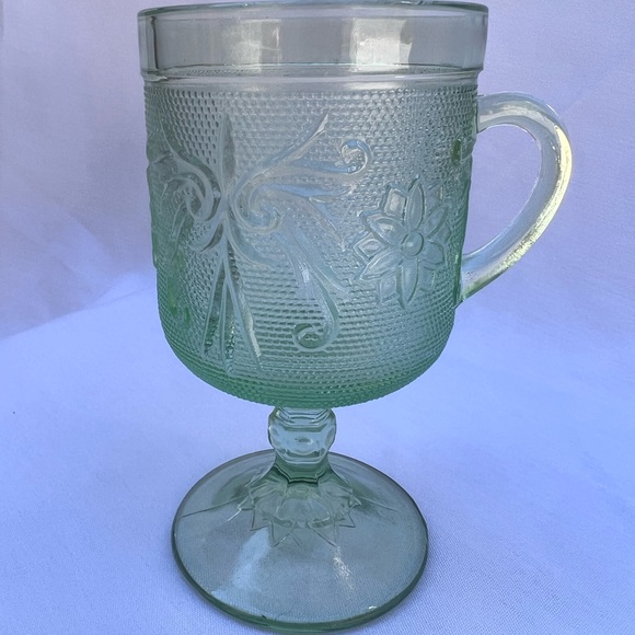 Vintage Indiana Tiara Sandwich Glass Chantilly Green Footed Mug. - Picture 7 of 8